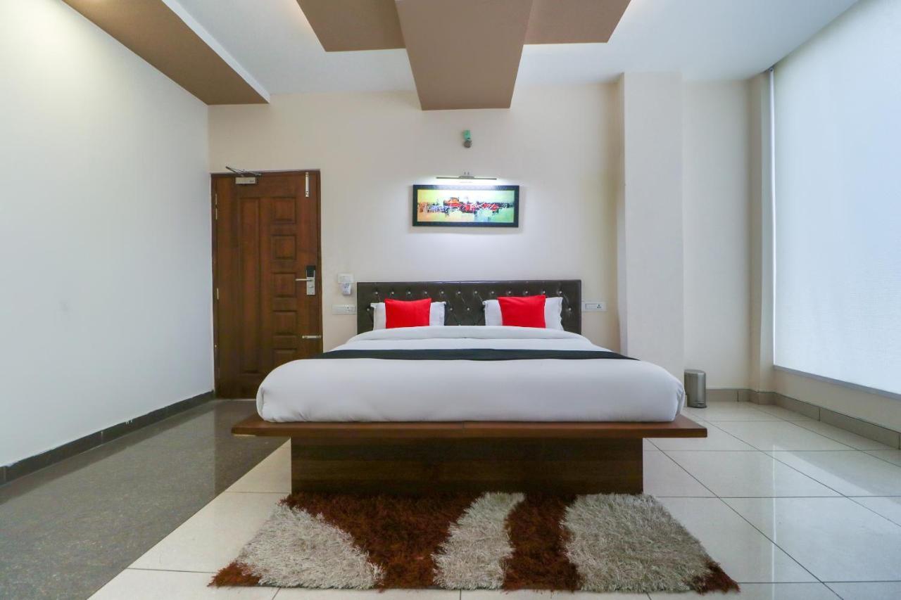 Townhouse 765 The Grace Hotel Patiāla Kültér fotó